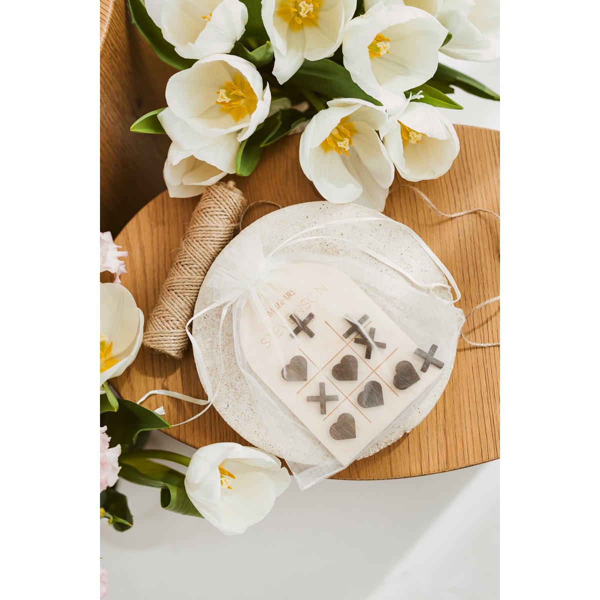 Natürliches, personalisiertes Hochzeitsgeschenk aus Holz – individuelles Tic-Tac-Toe-Spiel – rustikales Hochzeits-Andenken-Geschenk | Personalisiertes Hochzeitsgeschenk aus Holz