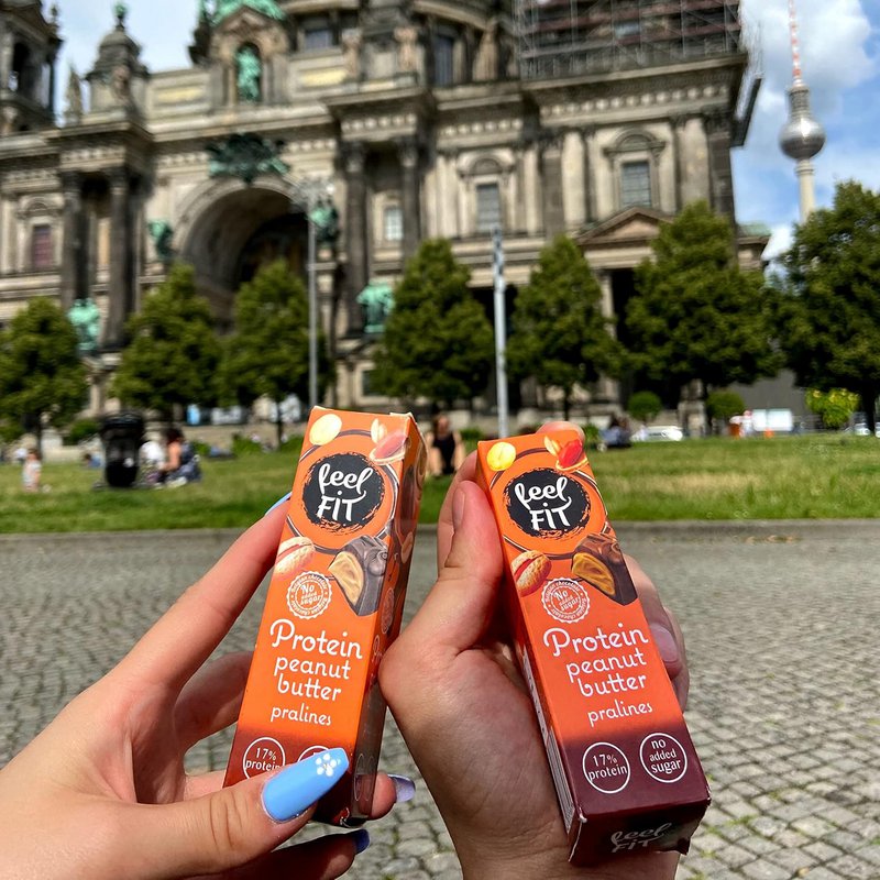 Feel FIT Proteïne-pindakaaspralines in melkchocolade, 17% eiwit, zonder toegevoegde suiker 33 g