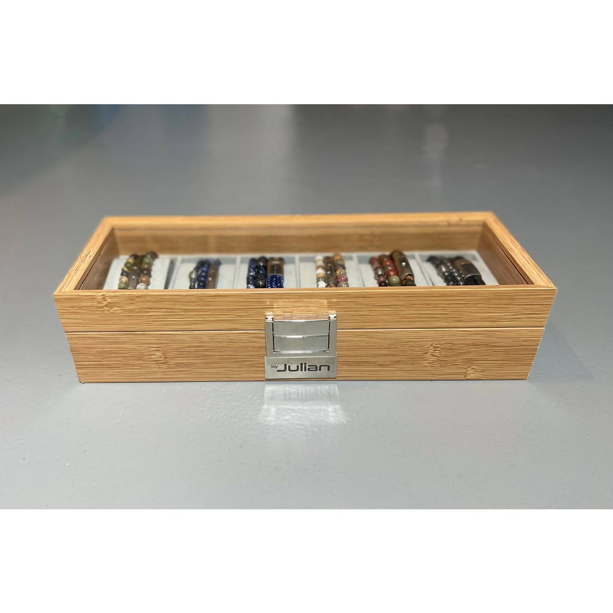 Armband display, koffer 6 kussens