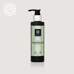 Gentle cleansing gel with natural ingredients for a refreshed complexion.