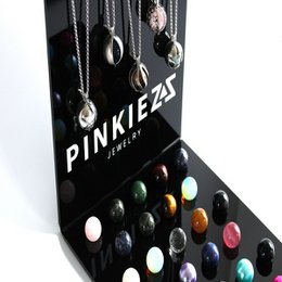 Pinkiezz display