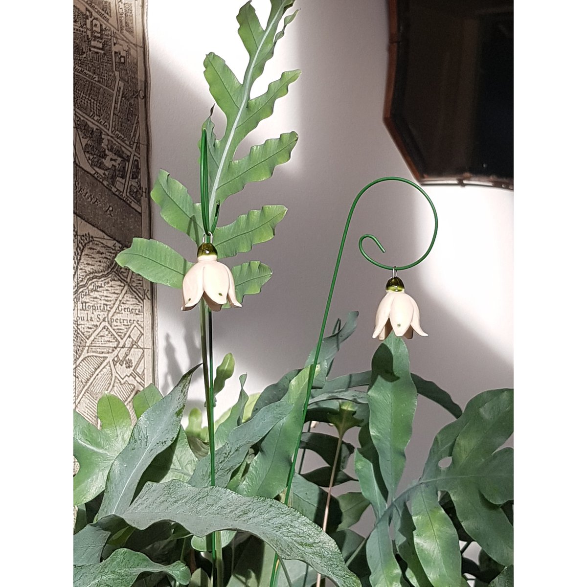 Snowdrop flower hanging ceramic 3.5 cm