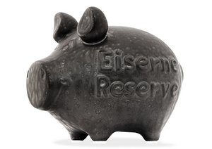 Piggy Bank Company piggy bank "Iron Reserve" made of ceramic, black (W/H/D) 12x9x9cm small pig