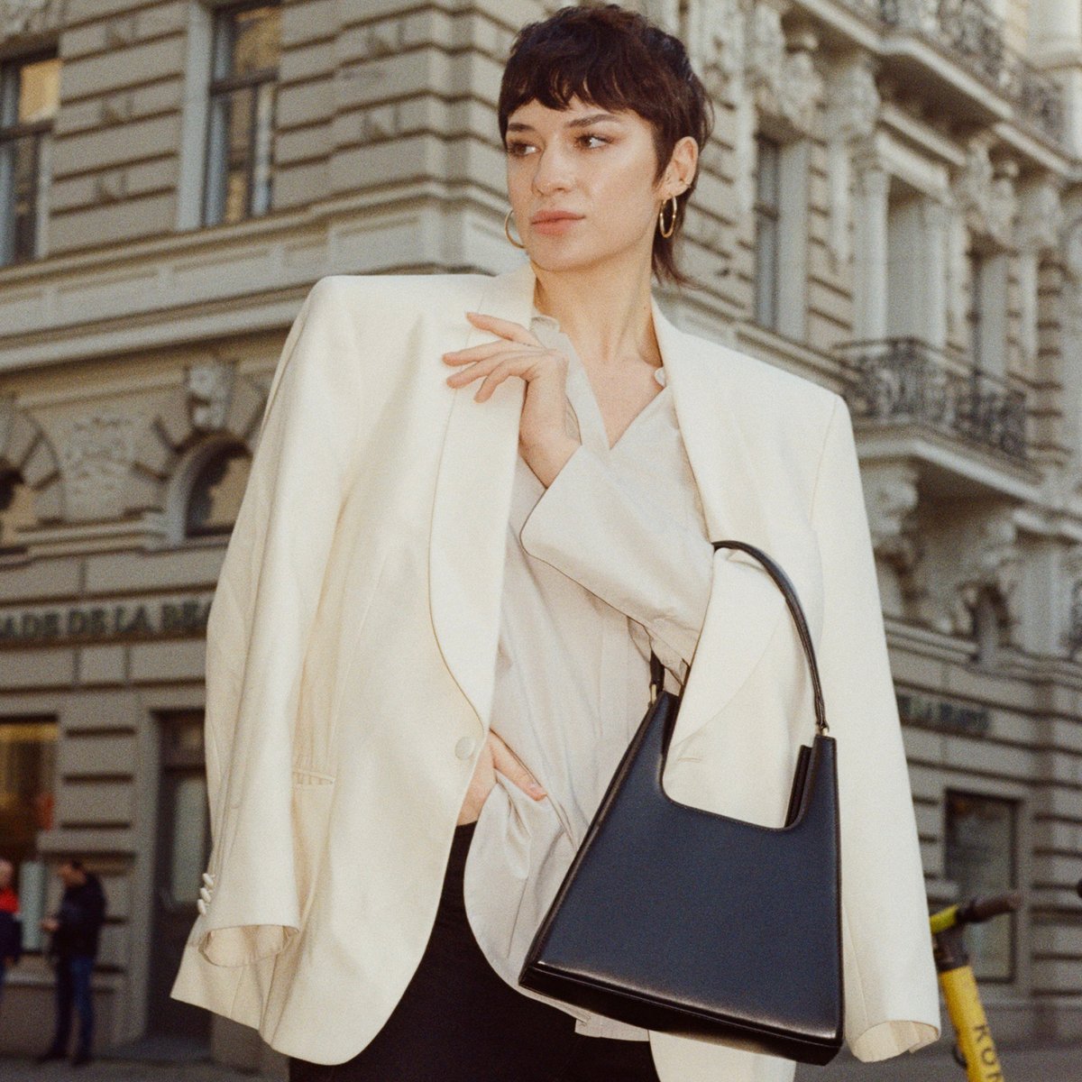 Jiyo Black Bag