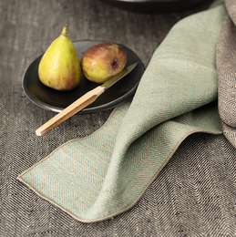 Table runner "AUDRA"