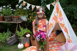 Girlande „Picknick mit Blumen“.