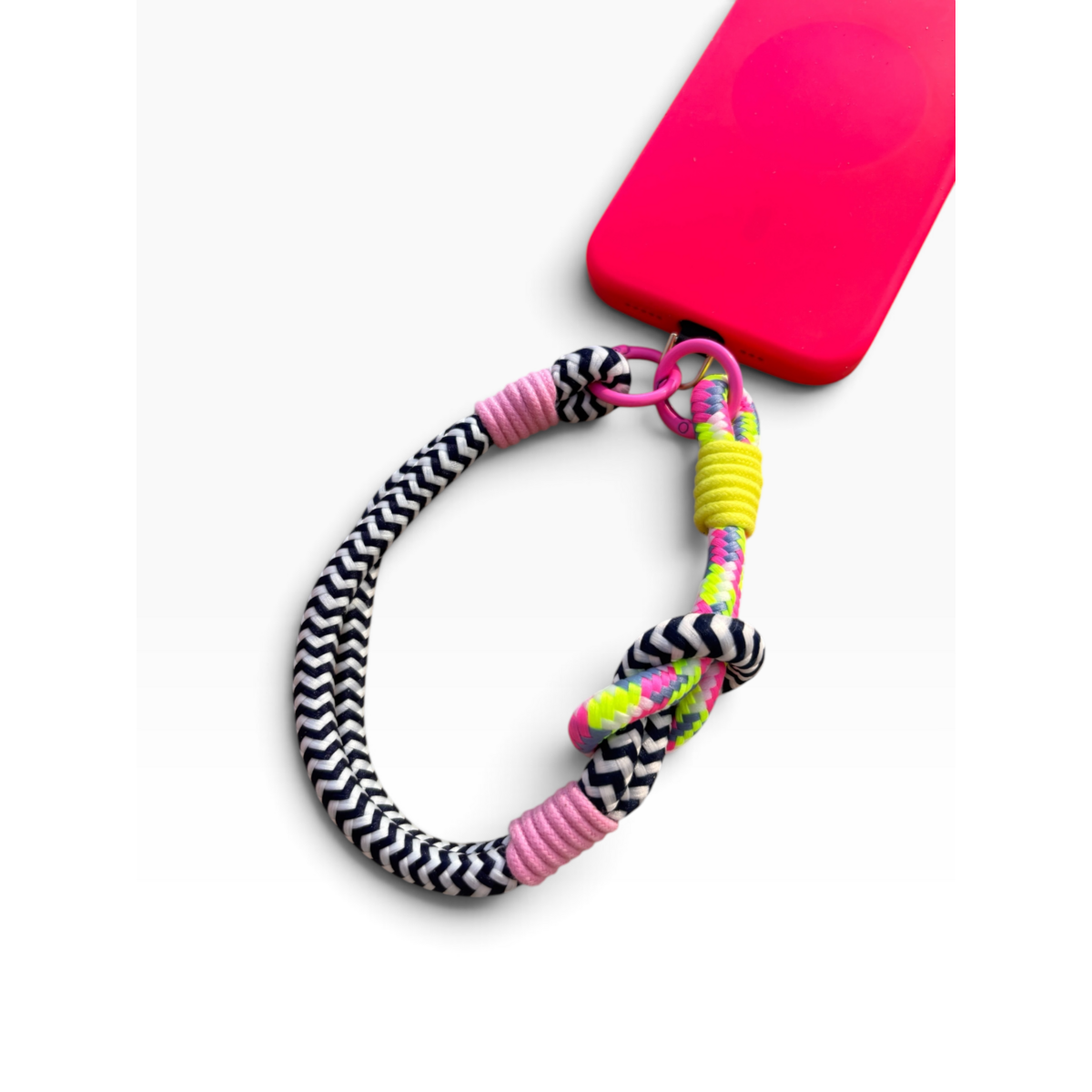 Keychain - cell phone chain 'LUJA' - black and white