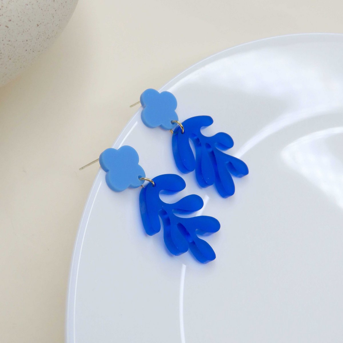 Matisse floral acrylic earrings in dark blue