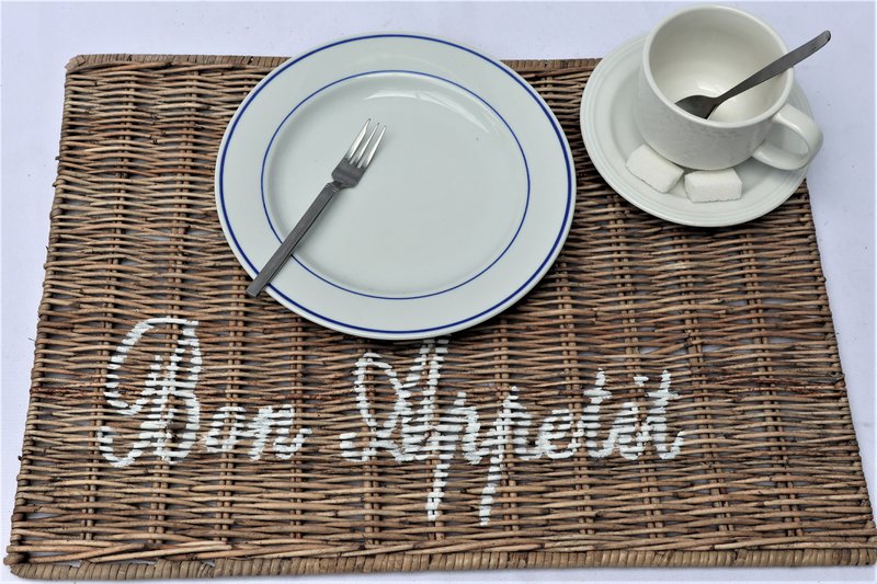 ALAS Podkładka z prostym tekstem „Bon Appetit”