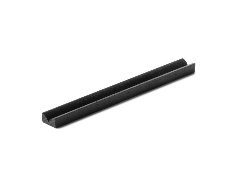 Fin holder