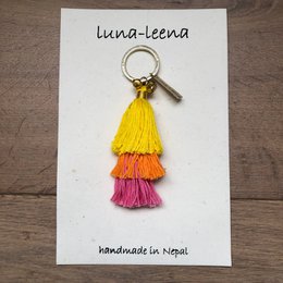 Luna -Leena Keychain Quasten gelb - Bag Charme - Bio -Baumwolle - handgefertigt in Nepal - Bag Hanger