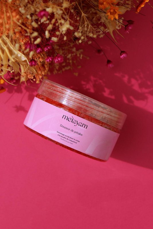 Douceur de petals: Kropsscrub med valmuepulver - 200 ml