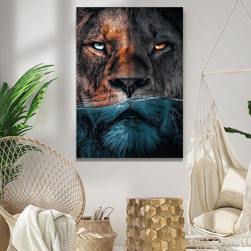 Underwater Lion - canvas picture with frame "silver"