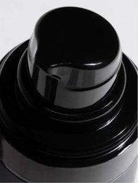 Stralende gloed - Lichtgevende foundation N.10