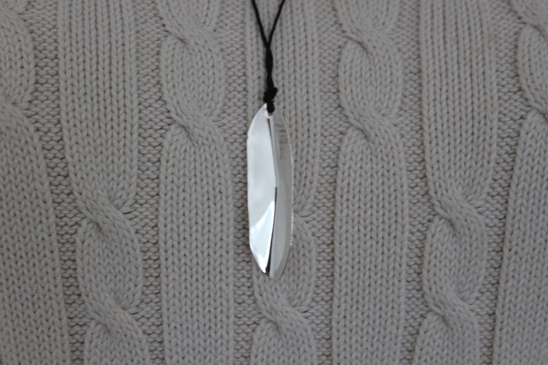Leaf pendant