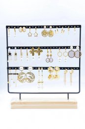 Lots of jewelry with display