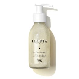Gentle antioxidant cleansing gel with organic white tea. Clear, transparent gel formula. Suitable for all skin types.