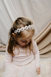 Diadem bronze flower