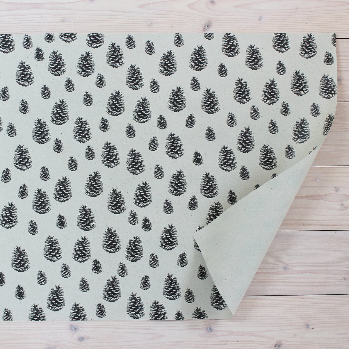 Geschenkpapier Bogen aus Graspapier, 50x70cm, Zapfen