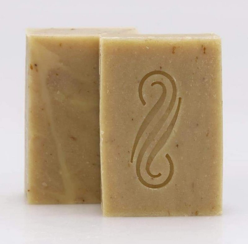 Sapone per capelli, senza olio di palma