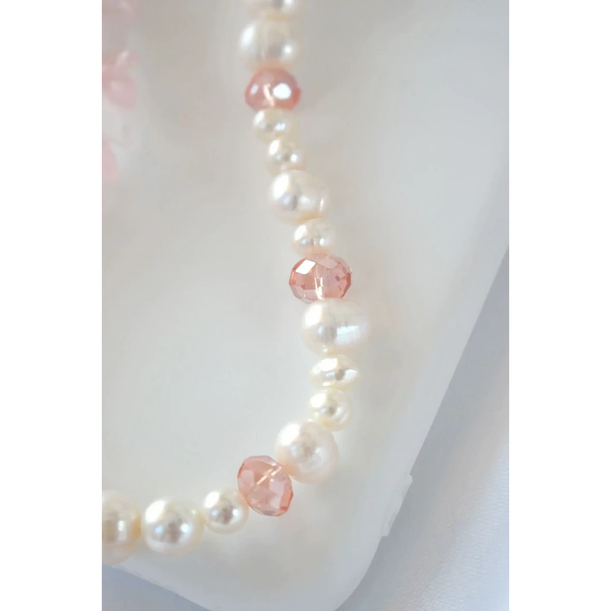 "Rose Babe" | Rozenkwarts en zoetwaterparels Duo telefoonkoord