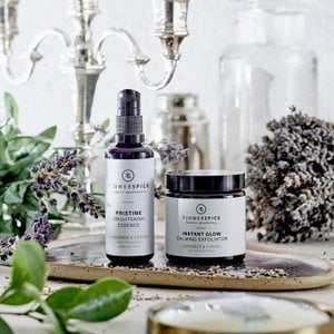 ILLUMINATING SET - INSTANT GLOW exfoliator + PRISTINE essence