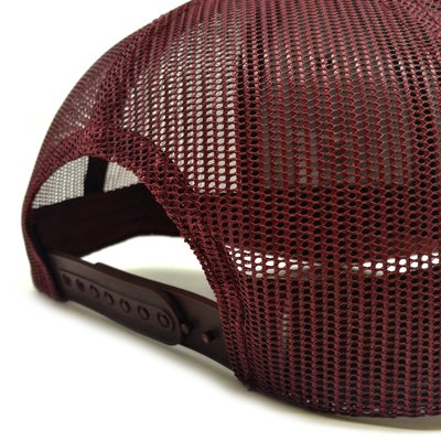 Gorra Trucker Rojo Burdeos