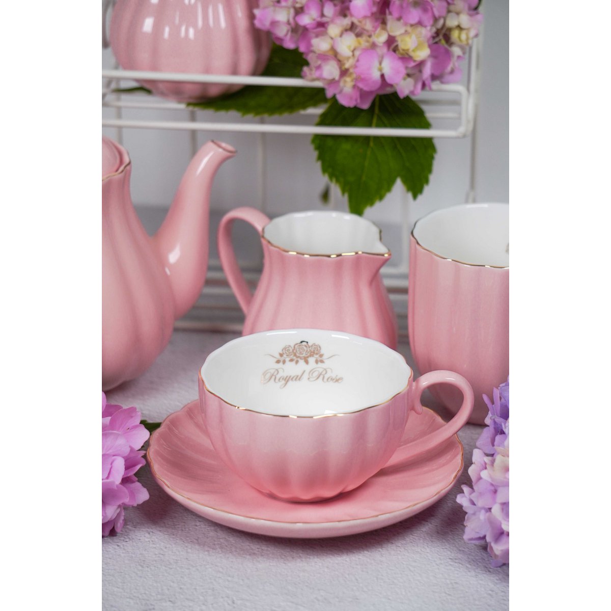 Royal Rose kop & underkop pink med guldkant 200 ml Isabelle Rose