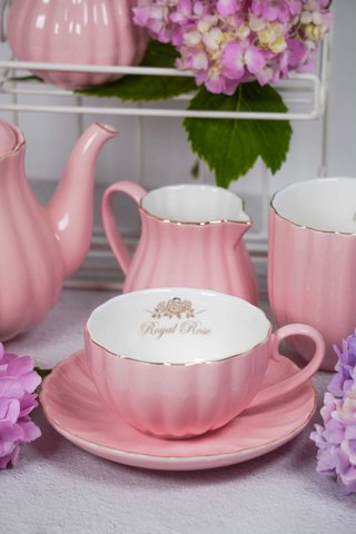 Royal Rose Tasse und Untertasse rosa mit Goldrand 200 ml Isabelle Rose