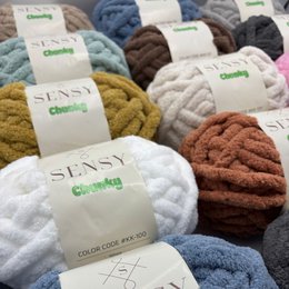 Sensy Chunky Yarn, Blanket Yarn, 7 oz, 28 Yards, Gauge 7 Jumbo
