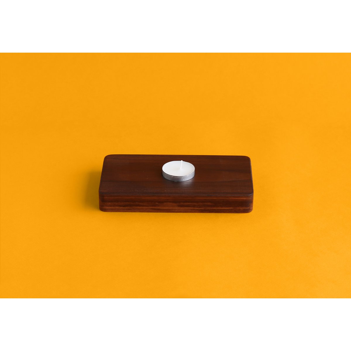 De Socialbox Single Candle (Walnut wood)