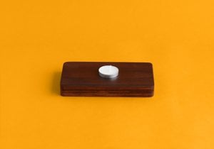 De Socialbox Single Candle (Walnotenhout)