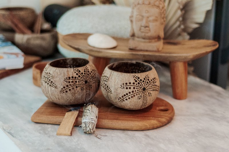 Palm Candle Holder