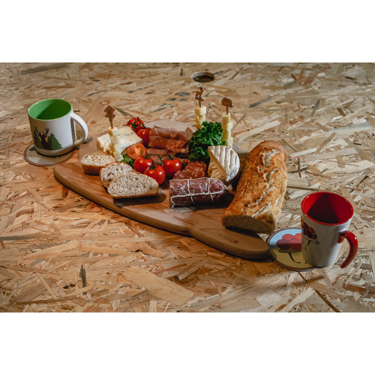 Vesperplatte im Bollenhut-Design | Küchenbrett Schneidebrett Servierbrett aus Buchenholz | Schwarzwald Geschenk