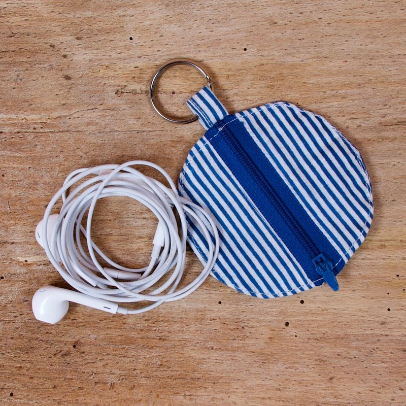 Case for small items of organic cotton