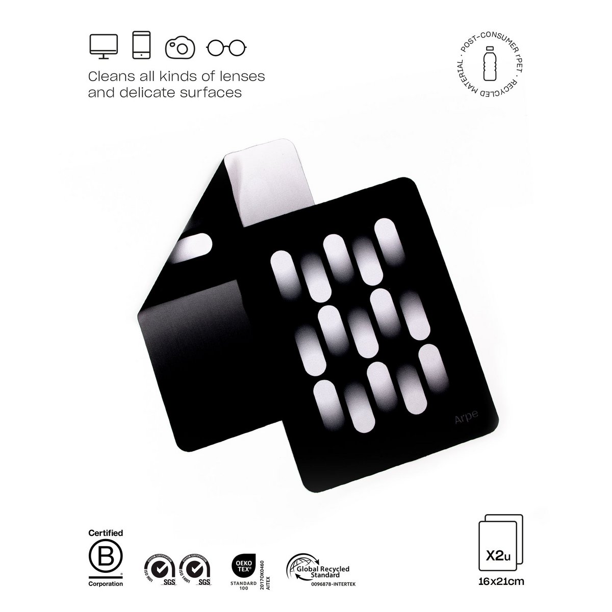 Emballer des chiffons de nettoyage noir et blanc
