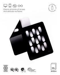 Emballer des chiffons de nettoyage noir et blanc