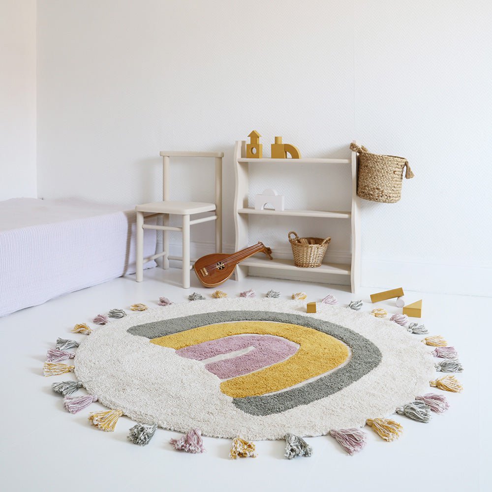 Alfombra infantil de algodón lavable arcoíris con pompones RAINBOW MOSS