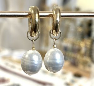 Earrings gold freshwater pearl