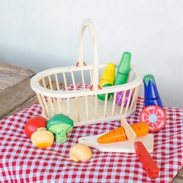 Drewniany zestaw z koszem na warzywa