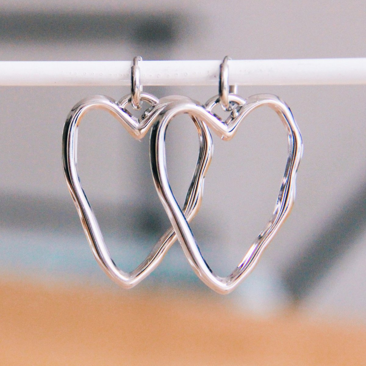 Pendiente de acero inoxidable con corazón abierto XL - plateado