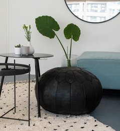 Leather pouffe - black (XL)