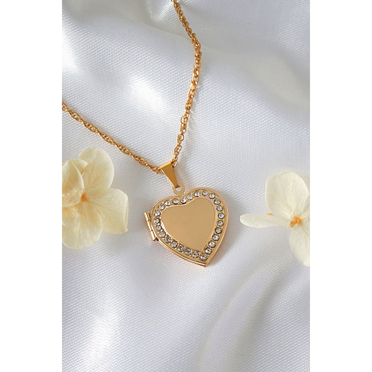 Collana con medaglione a cuore con specchio CZ 24K
