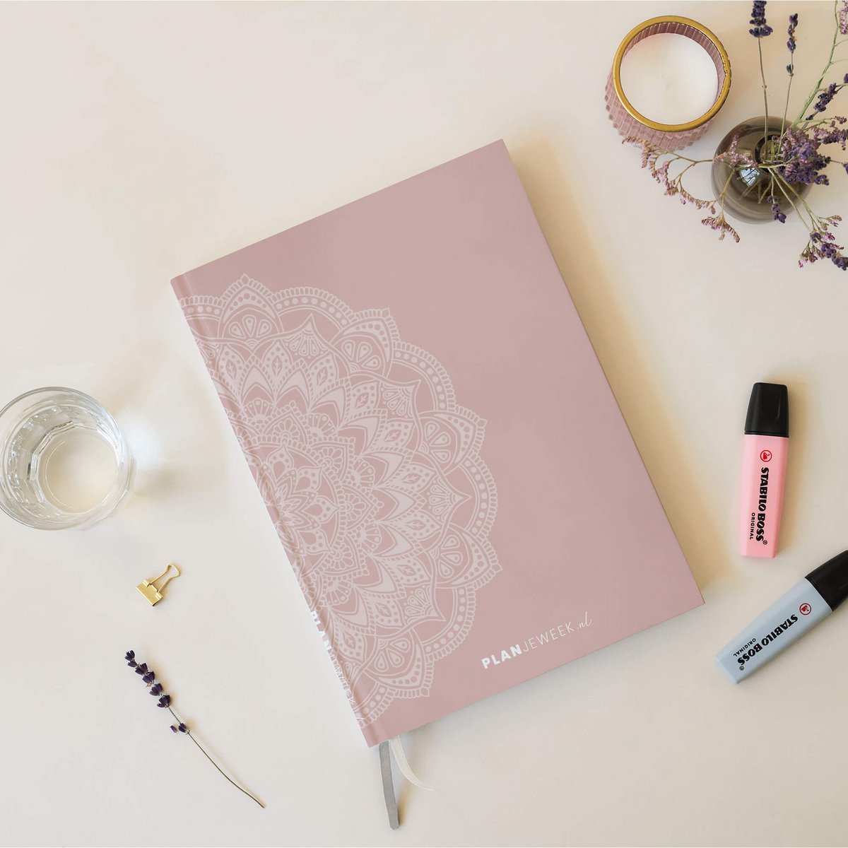 Prikkelarme planner Mandala - Medium / A5+ ongedateerd