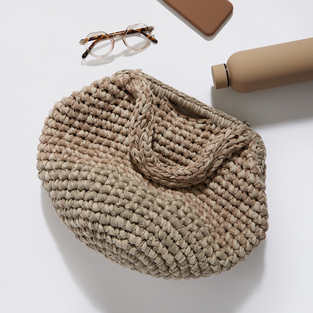 “Sassolino” handcrafted shoulder bag with waterproof pouch beige + crème
