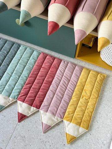 Buntstift-Spielteppich „Regenbogen“