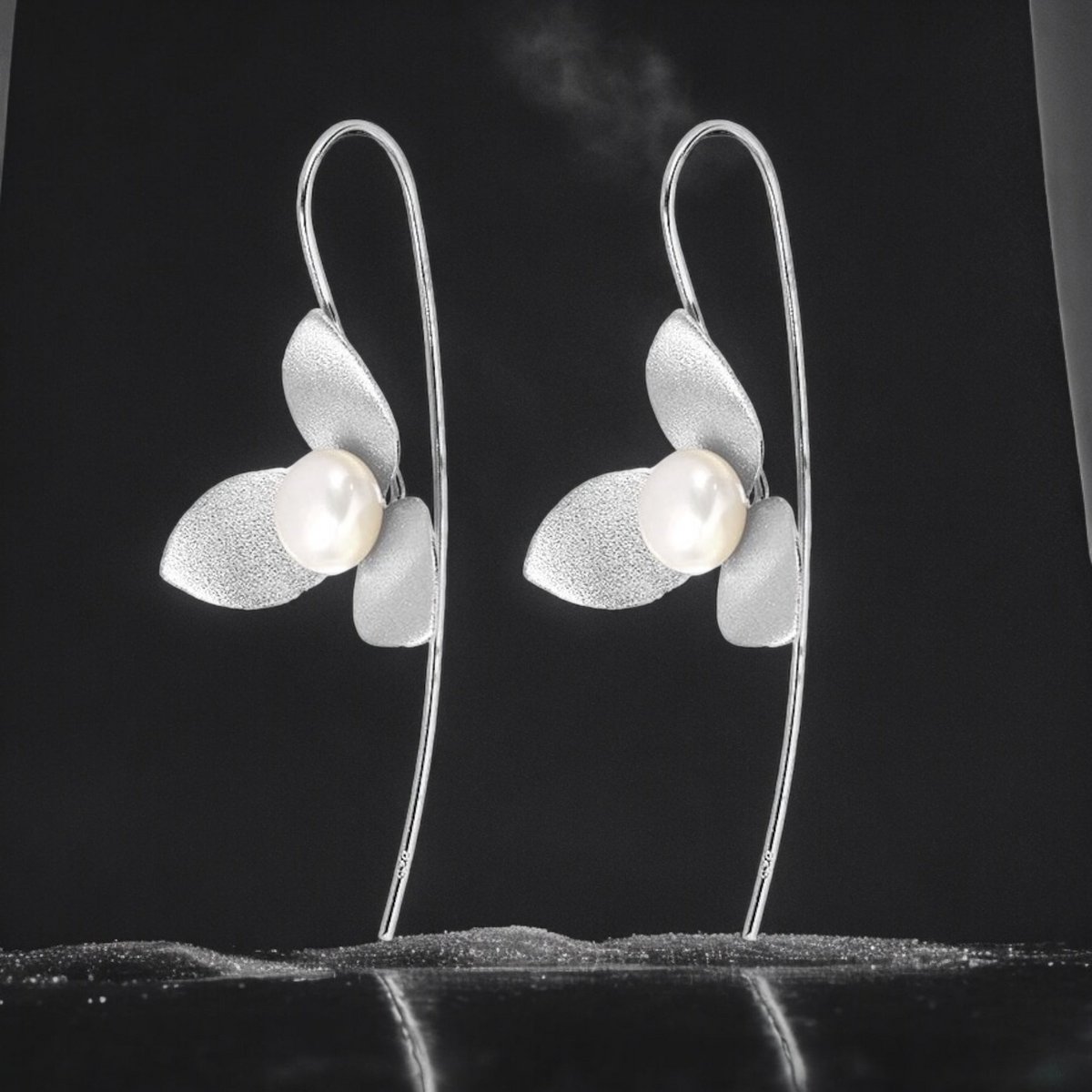 Kolczyki ze srebra próby 925 Orchidea z perłą – OHR925-147