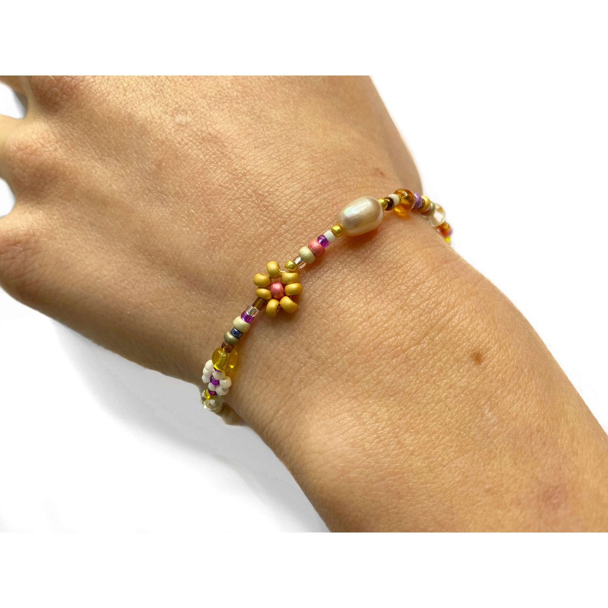 pulsera FLORES amarillas y perla