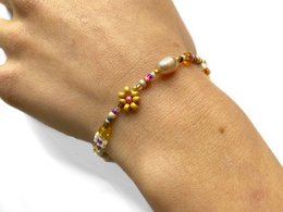pulsera FLORES amarillas y perla