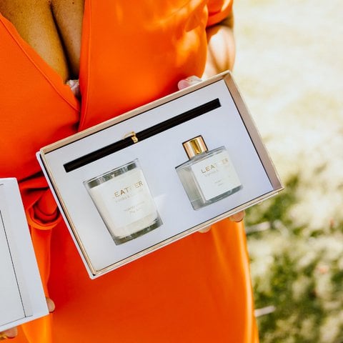 Vanilla & Coconut Leather Feel Gift Pack: scented candle and scent sticks